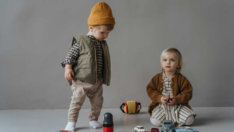 O que é moda minimalista infantil