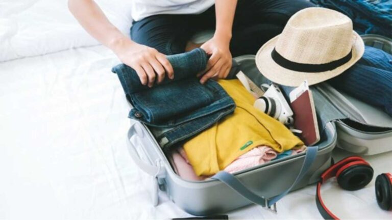 Dicas para separar a roupa suja durante a viagem: torne sua volta mais fácil