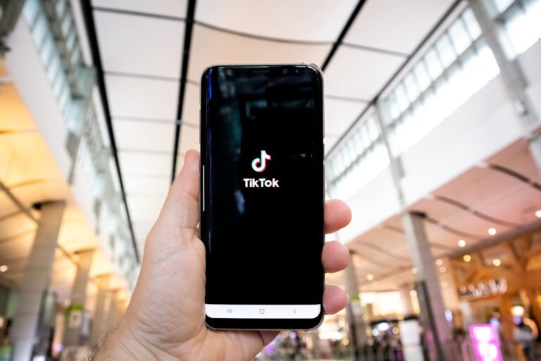 Dá pra ganhar dinheiro no TikTok? Saiba tudo sobre como monetizar na plataforma